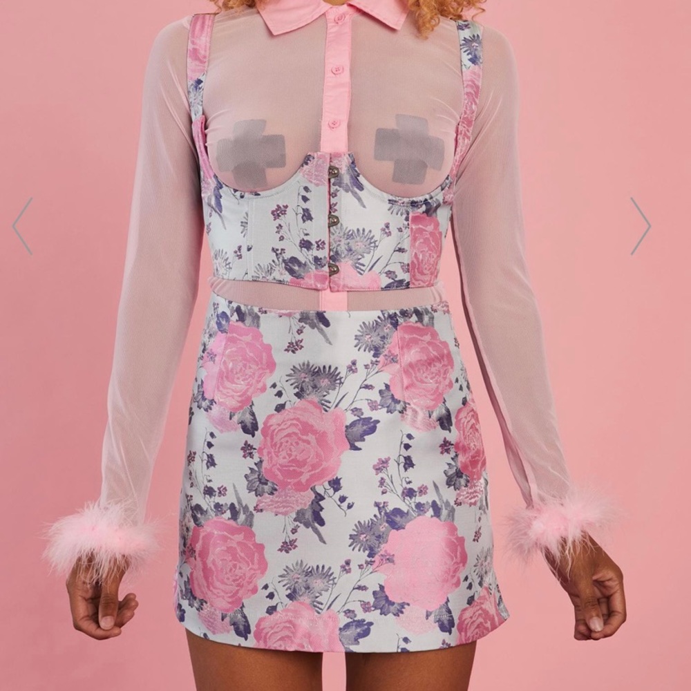 Dolls kill (Sugar Thrillz) Mini floral skirt